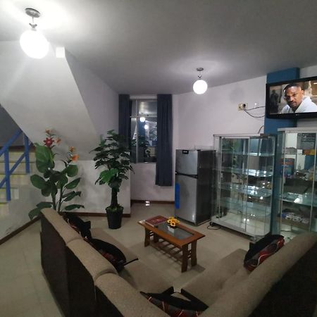 Hostal Puerto Ingles إيلو المظهر الخارجي الصورة